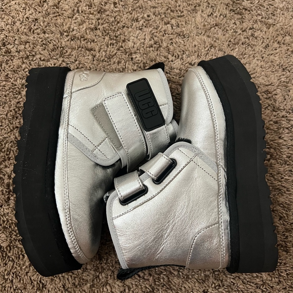 Ugg kids boot